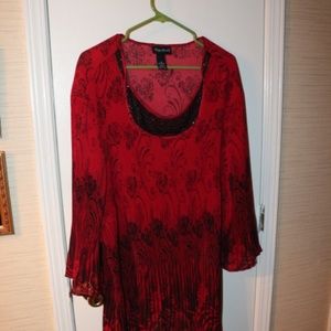 MAGGIE BARNES Red / Black Floral Ribbed Blouse 5X